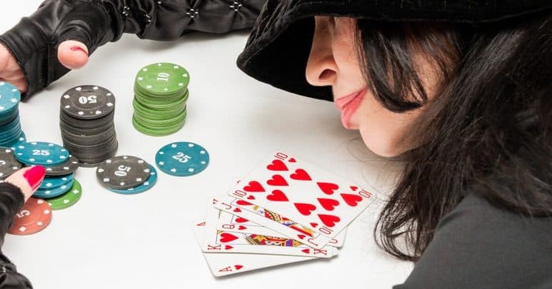 Các kinh nghiệm giúp người chơi poker tự tin