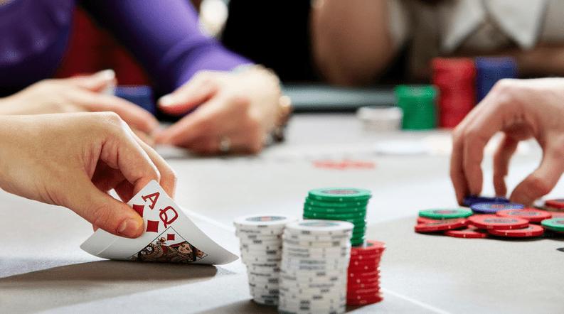 Tuyển chọn 4 cách chơi Poker giúp bạn kiếm bội tiền